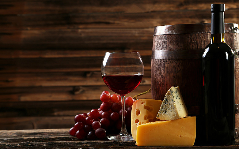 Вино и сыр идеальная пара...