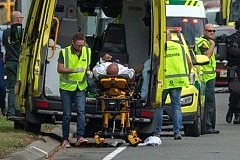 В результате стрельбы в мечетях в Новой Зеландии погибли 40 человек
