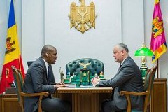 Игорь Додон провел встречи с послами России и США в Молдове