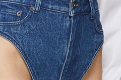 Модный бренд решил продавать джинсовые «трусы» по 340 долларов за пару