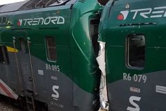 В Италии столкнулись пассажирские поезда, пострадали более 50 человек