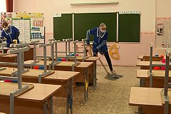А в России закрывают школы…