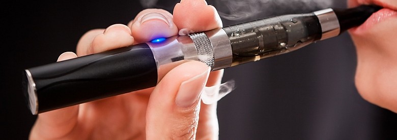Электронные сигареты приводят к возникновению легочных заболеваний