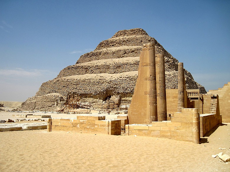Пирамида фараона Джосера, почти 3 век до нашей эры!