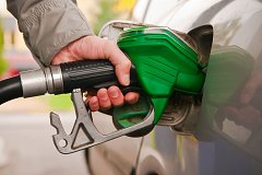 Ожидать ли Молдове падения цен на бензин?