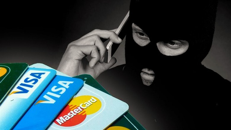 Мошенники запрашивают у своих "жертв" слишком много информации об их банковской карточке