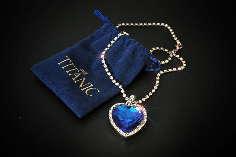 Ожерелье «Сердце океана». Из синего алмаза. 17 млн. долларов.